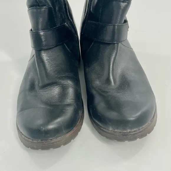 Kenneth Cole Womens Jenny Black Leather Riding Boots Buckled Strap size 9