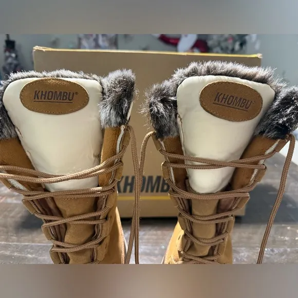 Khombu Adeline Tan Leather Duck Boot  from Buckle Sz 8