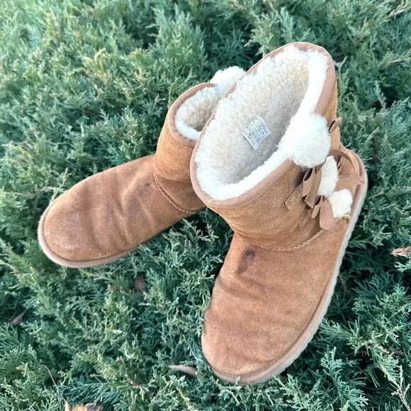 Koolaburra by UGG Women's Victoria Short Winter Boots Size 10 Chestnut Brown