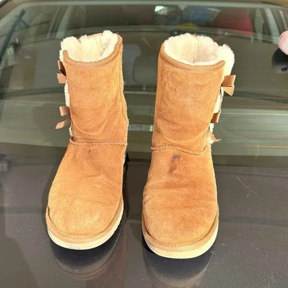 Koolaburra by UGG Women's Victoria Short Winter Boots Size 10 Chestnut Brown
