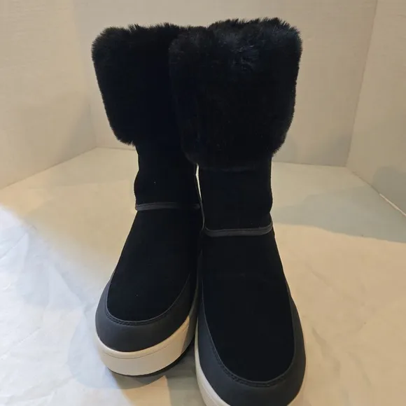 Koolaburra UGG Women's Tynlee Suede Fur Boots Black &amp; White Sz 6 EUC 1105889