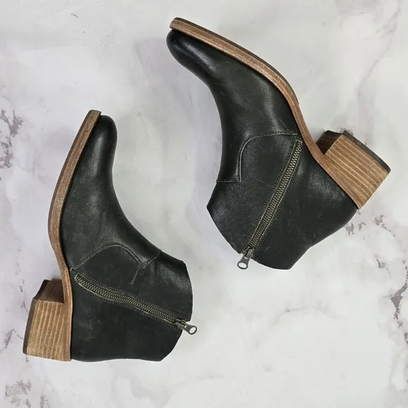 Kork Ease Booties Black 10 Women Mindo Ankle Boots Zip Block Heel Pointed