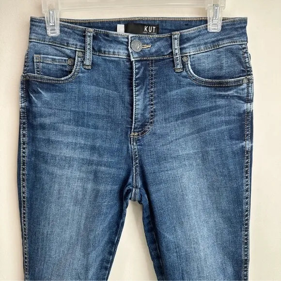 Kut from the Kloth Donna FabAb High Rise Skinny Jeans Medium Wash Size 2P *EUC*