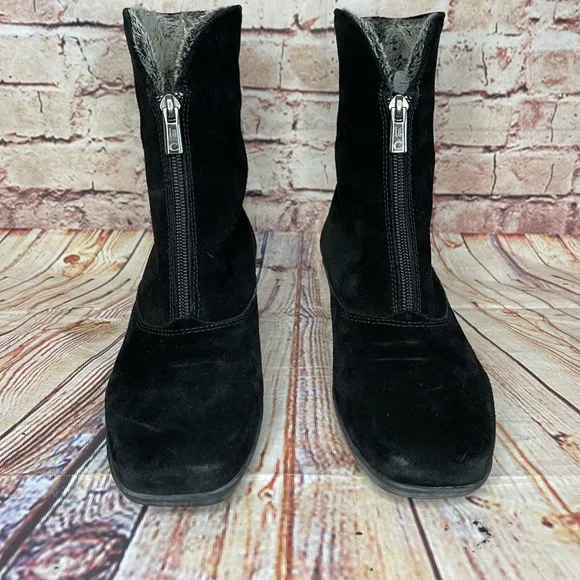 La Canadienne Black Suede Fur Lined Booties Sz 7M