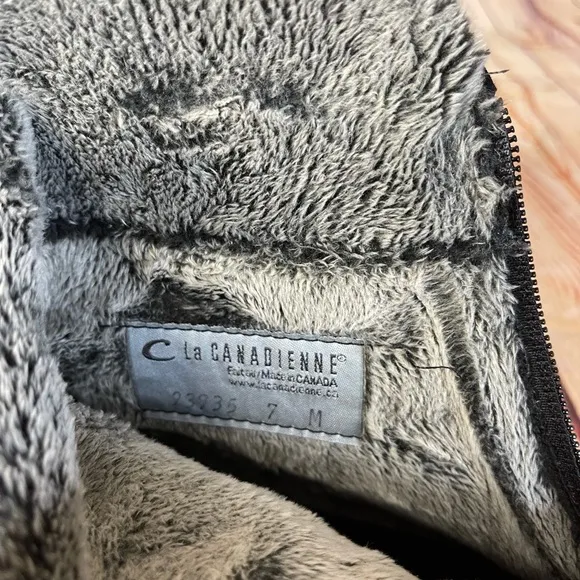 La Canadienne Black Suede Fur Lined Booties Sz 7M