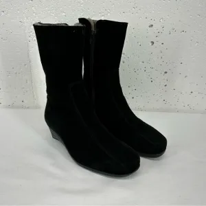 La Canadienne size 5.5 Black Suede Wedge Boots