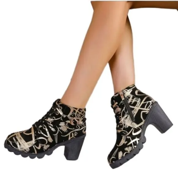 Ladies printed boots sz 7.5
