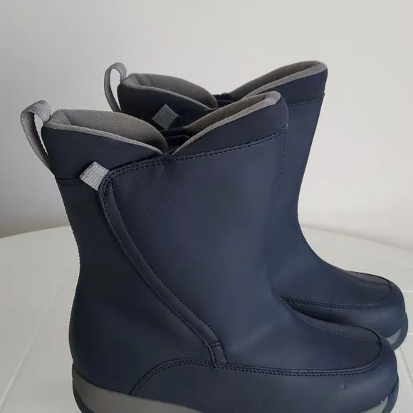 Lands'end Youth boots waterproof winter navy hiking sz 4M
