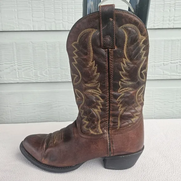 Laredo Birchwood Brown Leather Men SZ 9 Western Cowboy Embroidered Boots 68452