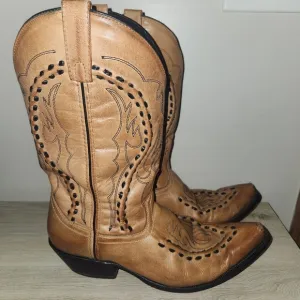 Laredo Men’s Laramie Western Cowboy Rodeo Leather Boots Tan Size‎ 11