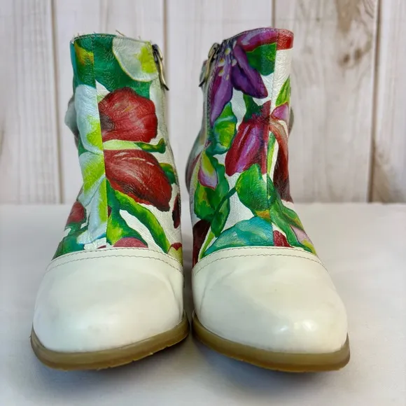 L’artiste Spring Step Leather Ankle Boots Floral Chic Booties White Size 8.5