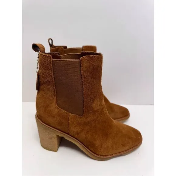 Lauren Ralph Lauren Boots Size 8.5 Women Brown Suede Water Resistant Chelsea