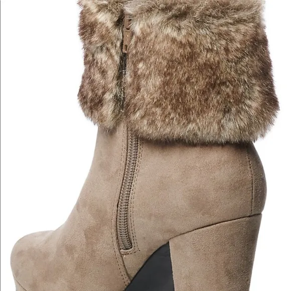 LC Lauren Conrad Cappuccino Women Ankle Boots 9.5