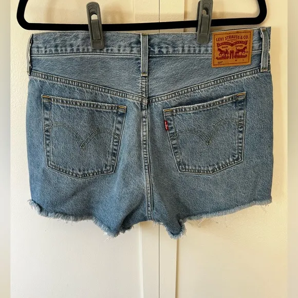 Levi’s Women’s NWOT 501 Denim Jean Shorts‎ Size W34