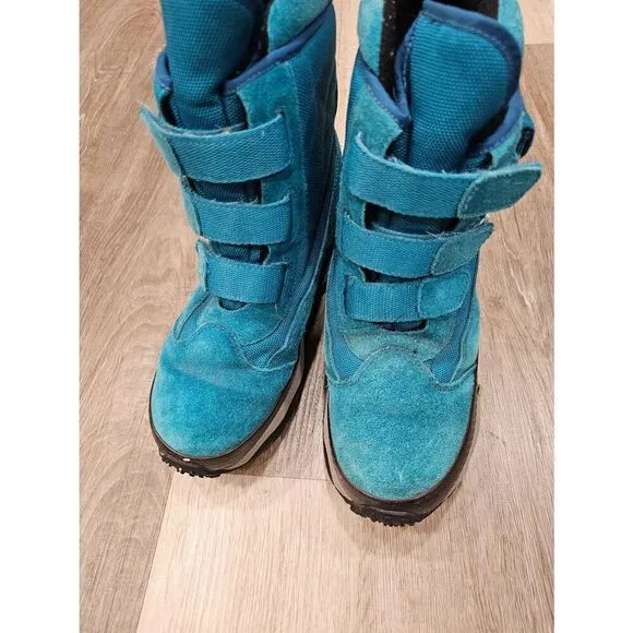 L.L.Bean Turquoise Suede Girls Winter Boots size 5