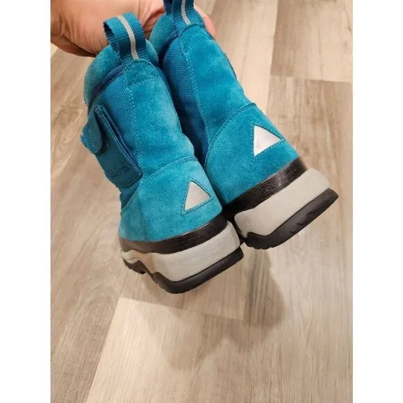 L.L.Bean Turquoise Suede Girls Winter Boots size 5