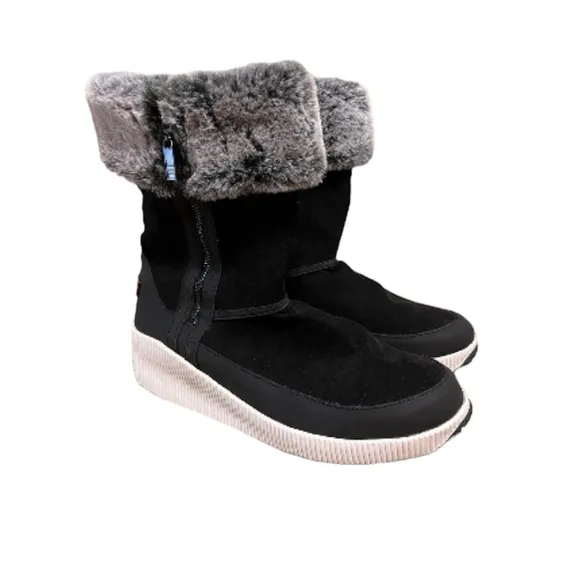 London Fog Boots with Fur size 8