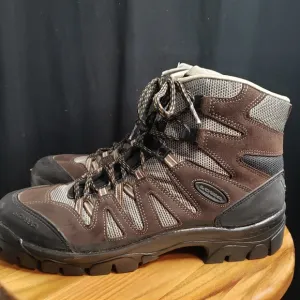 LOWA 'Khumbu' Hiking Boots men's size 11