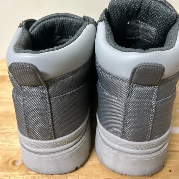 Lugz Gray Boots Sturdy Lace-Up Design