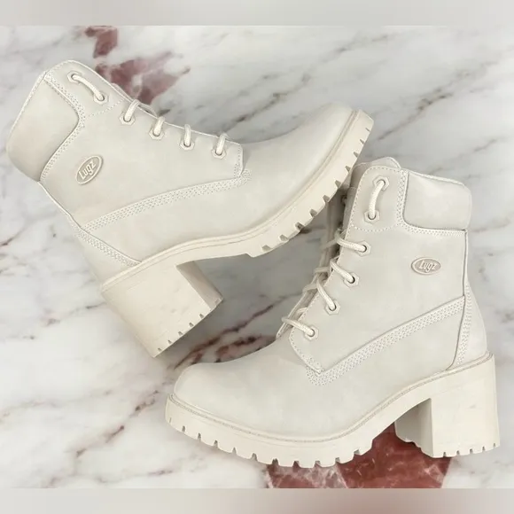 Lugz Women’s Clove Boots Size 6 Winter White Colorway
