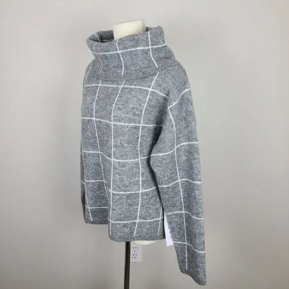 𝅺LUMIERE Gray &amp; White Grid Pattern Turtleneck Pullover Sweater Medium