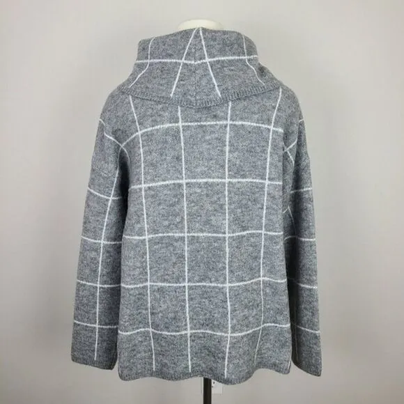 𝅺LUMIERE Gray &amp; White Grid Pattern Turtleneck Pullover Sweater Medium