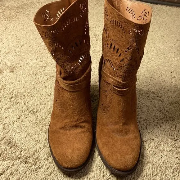 Luz Da Lua Women Caramel Cut-outs Suede Leather Boots Size 9