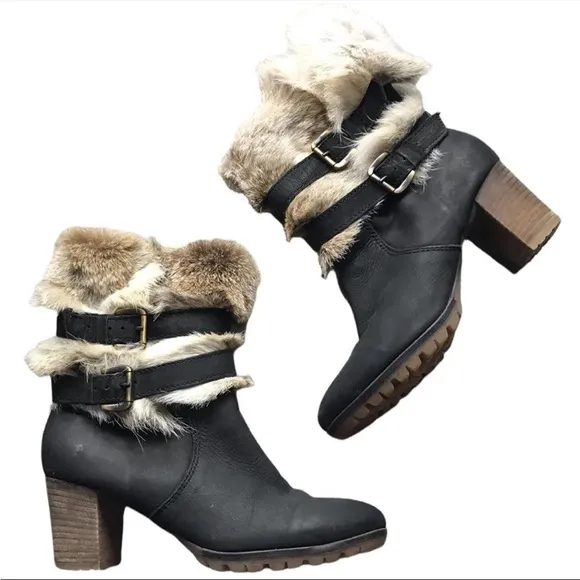 Manas real fur booties