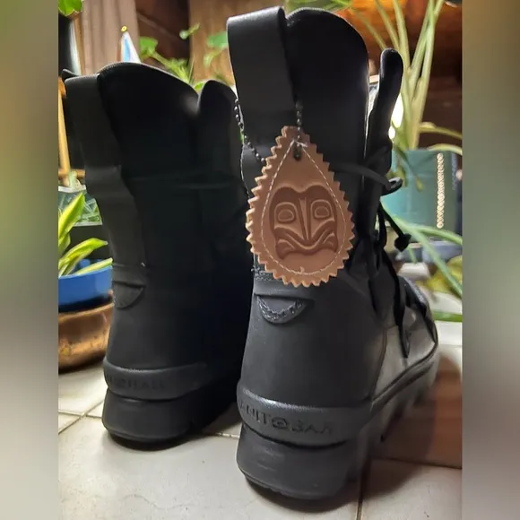 MANITOBAH Pacific Half Winter Boot Women's Size 7.5 NWT