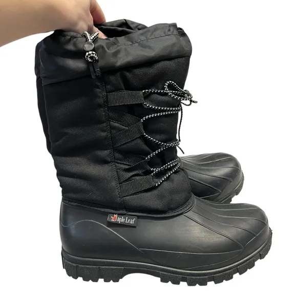 Maple Leaf Canada - Womens Winter Boots Sz. 9