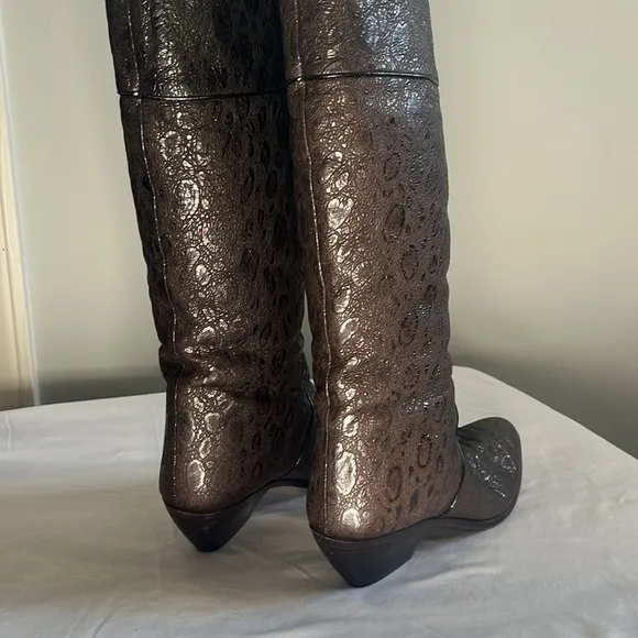 Mario Valentino Italian faux fur lined brown embossed leather tall heeled boots