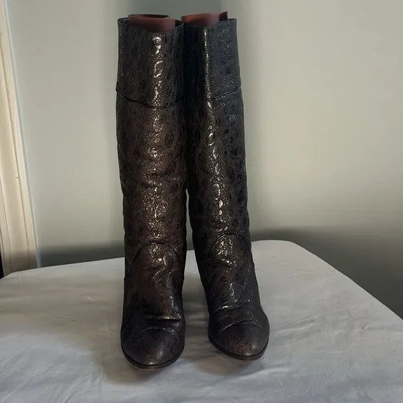 Mario Valentino Italian faux fur lined brown embossed leather tall heeled boots