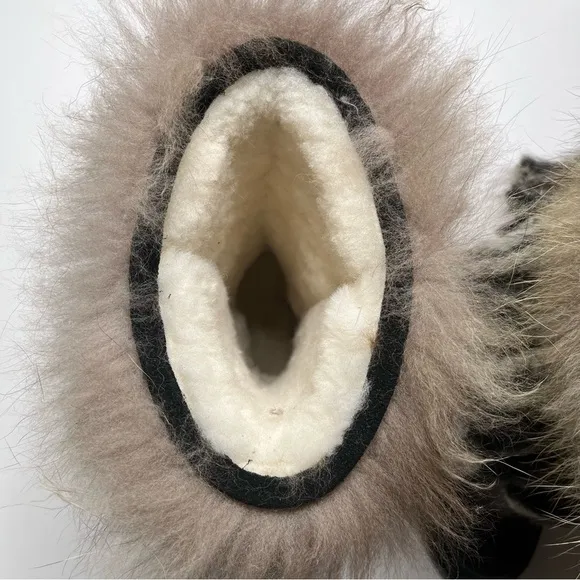 MARTINE ET BONAL Woman's Suede/Fur Sheepskin Lined Boots Size Large