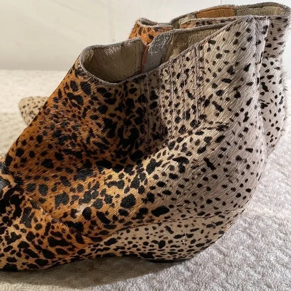 MATISSE Nugget Color Gradation Leopard Print Fur Wedge Ankle Boots Size 9 1/2