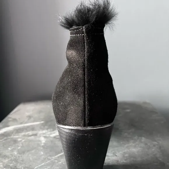 Maxine of Canada Suede Fur-lined black Ankle Boots - NWT (see description) Sz12