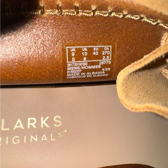 Men clarks wallabee