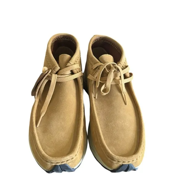 Men clarks wallabee