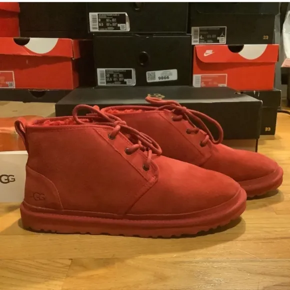 Mens Red UGG Boots Size 11 Neumel Suede Chukka Boots Fur Lining