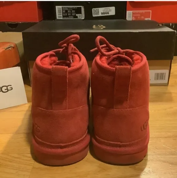 Mens Red UGG Boots Size 11 Neumel Suede Chukka Boots Fur Lining