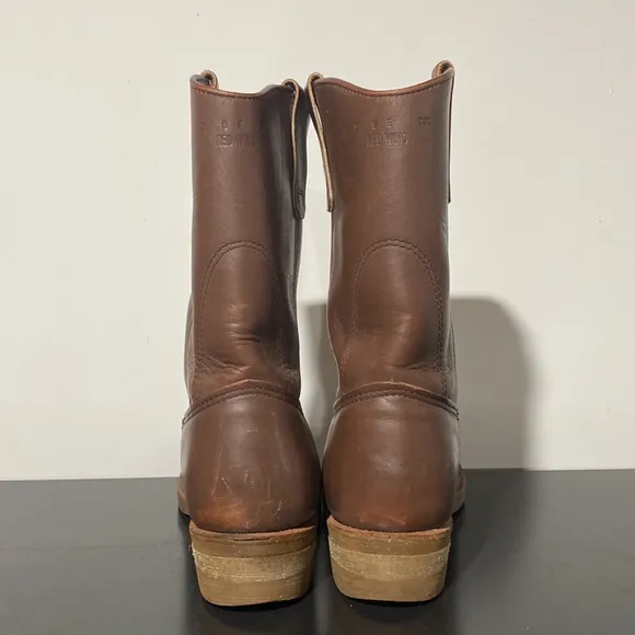 Mens Red Wing Pecos boot western work outdoor cowboy size 9 made in USA brown