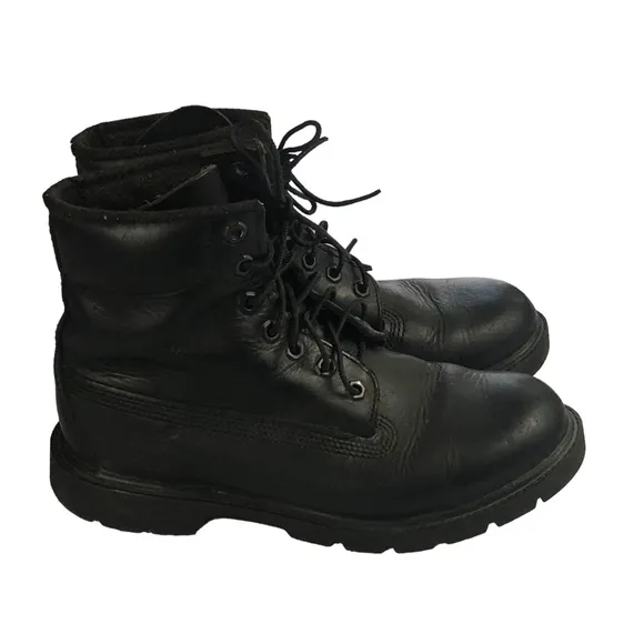 Men's Timberland Six-Inch Black Insulated Waterproof Leather Boots. Size 7