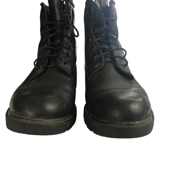 Men's Timberland Six-Inch Black Insulated Waterproof Leather Boots. Size 7