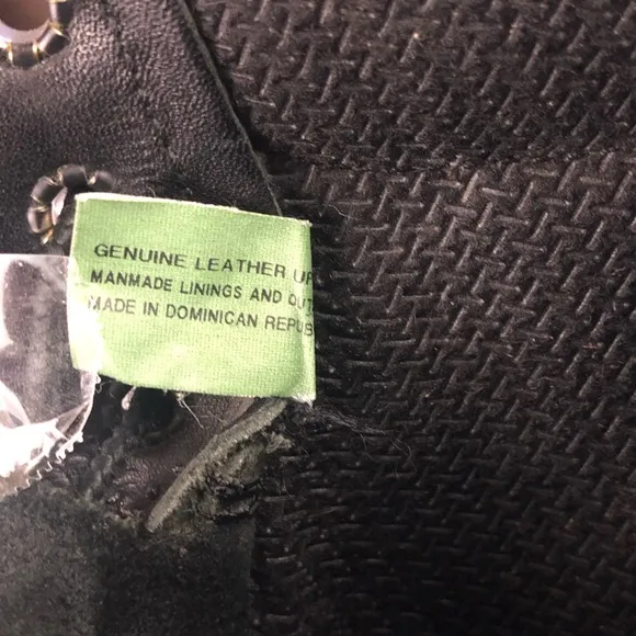 Men's Timberland Six-Inch Black Insulated Waterproof Leather Boots. Size 7