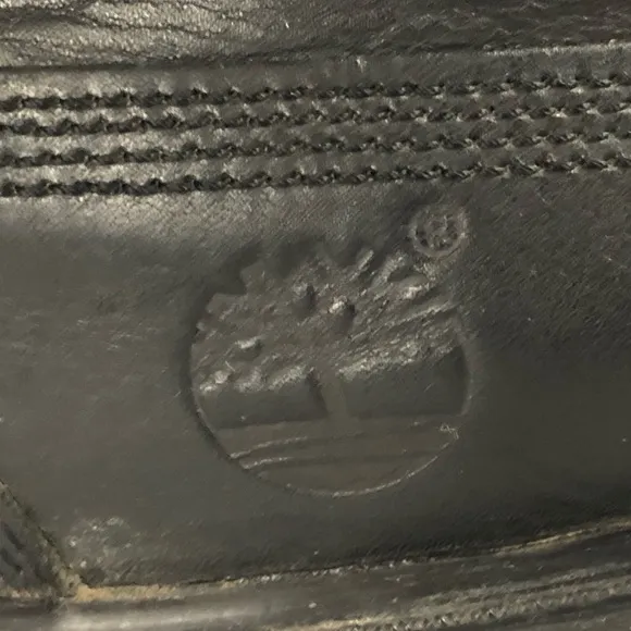 Men's Timberland Six-Inch Black Insulated Waterproof Leather Boots. Size 7