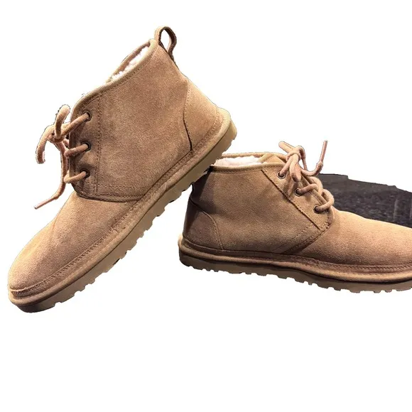 Men's UGG Neumel Chukka Lace Up Boots Size 10- Chestnut Suede - Sheepskin Lined