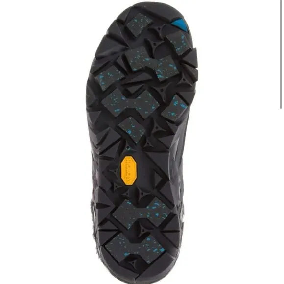 Merrell Aurora ice 6  black faux fur boot size 8.5