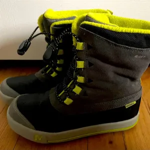 MERRELL Insulated Winter Snow Boots- Kids Size 1