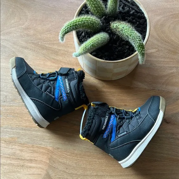 Merrell Kids Black and Blue Winter Boots