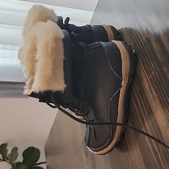 Merrell Mid Polar Waterproof leather boots fur-lined