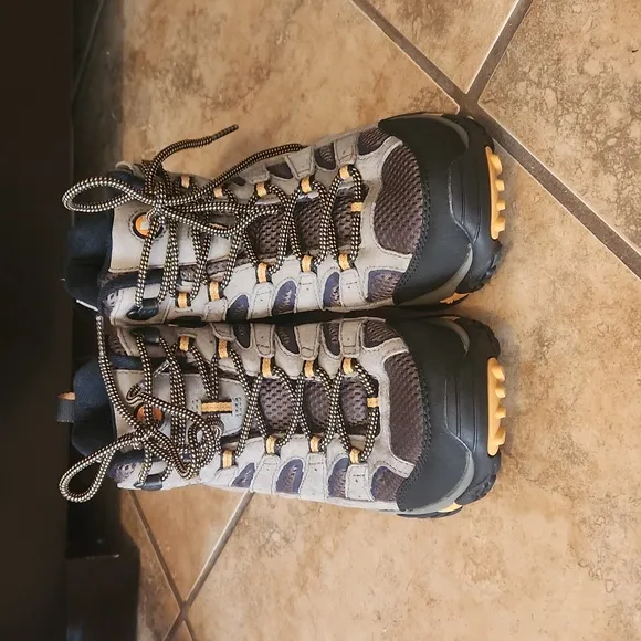 Merrell Moab 2 Men's Mid Hiking Boots